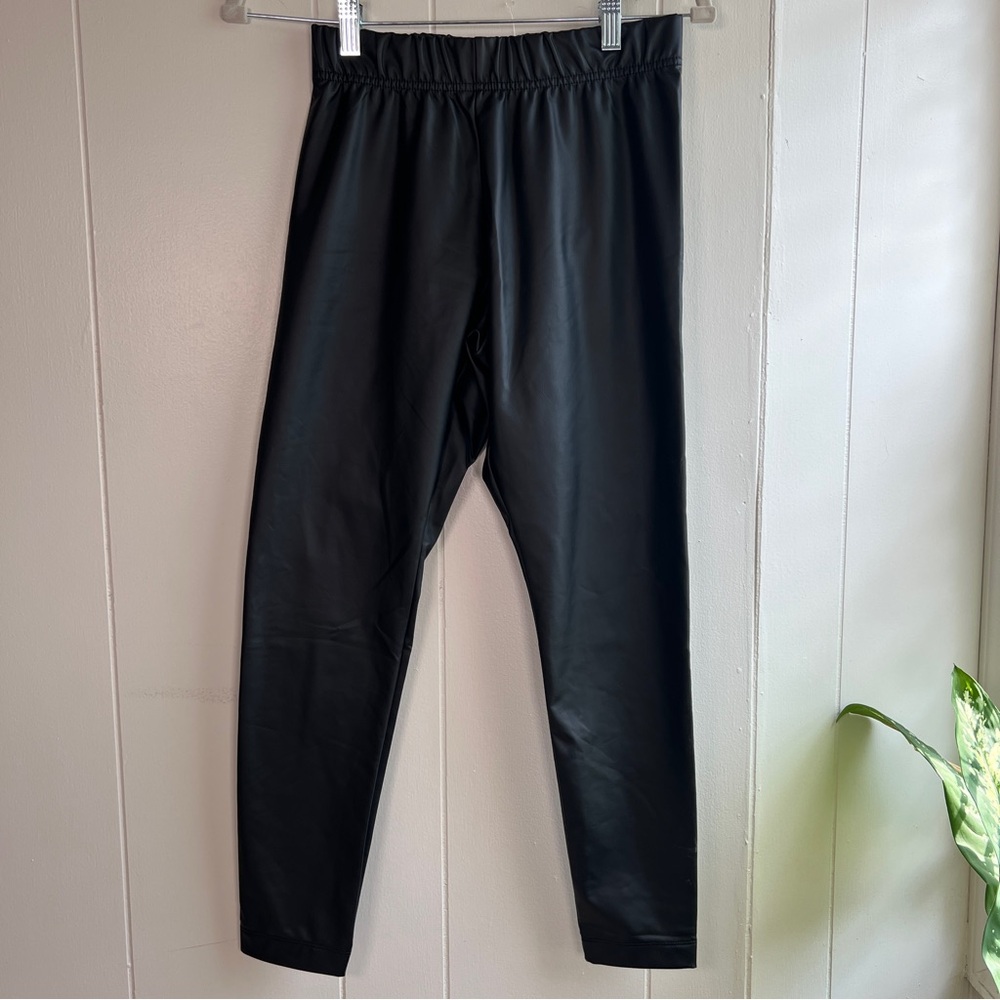 NWT Old Navy Black Pleather Pull-on Leggings size Small Petite